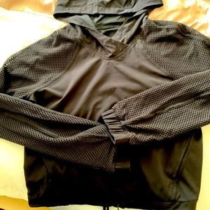 Lululemon jacket size 4!